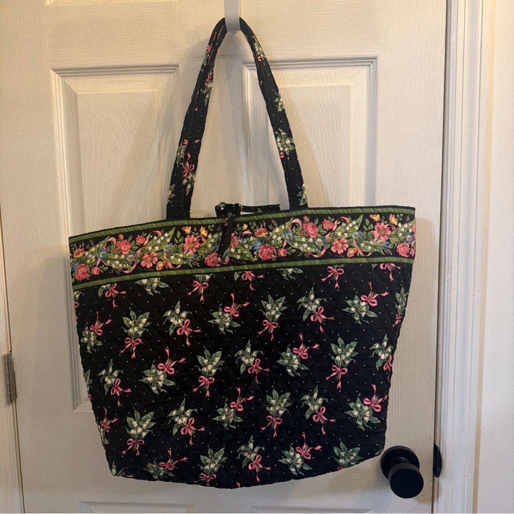 Vera Bradley New Hope Breast Cancer Vintage Tote Black Pink Green READ - Picture 2 of 15